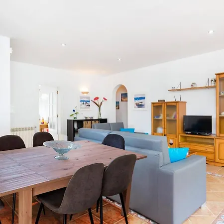 Jose By * 埃斯·梅卡达尔